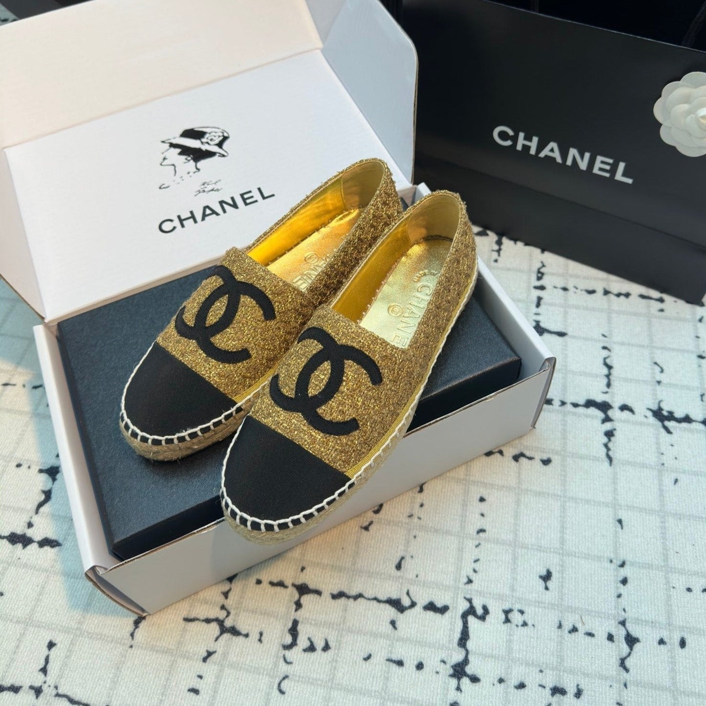 ESPADRILLES LOAFERS IN METALIC GOLD TWEED AND BLACK SATIN - 34