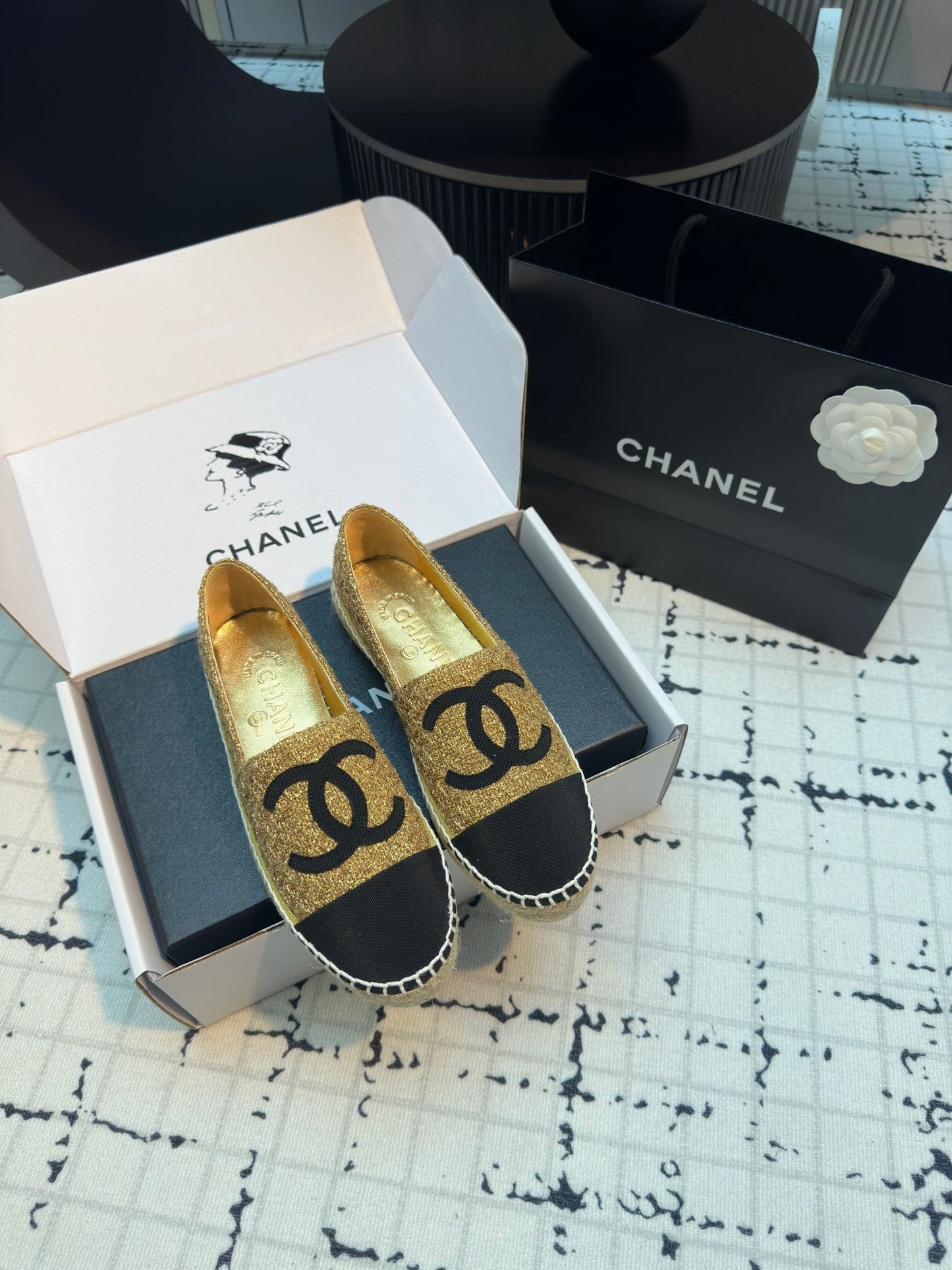 ESPADRILLES LOAFERS IN METALIC GOLD TWEED AND BLACK SATIN - 34