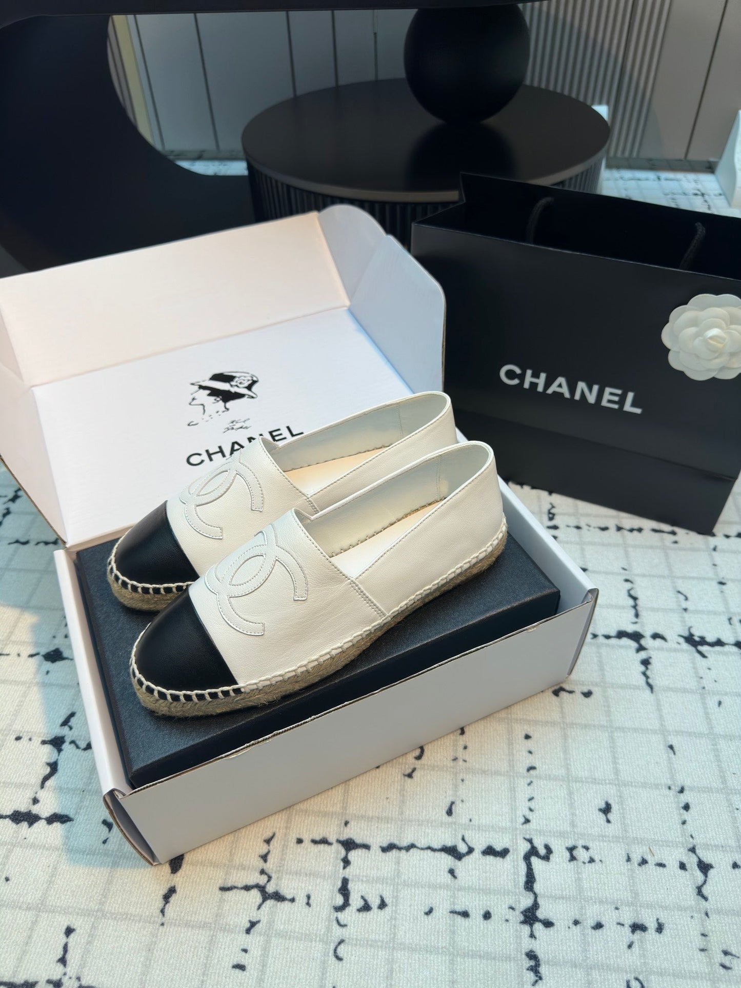 ESPADRILLES LOAFERS IN BLACK MIX WHITE LAMBSKIN - 34