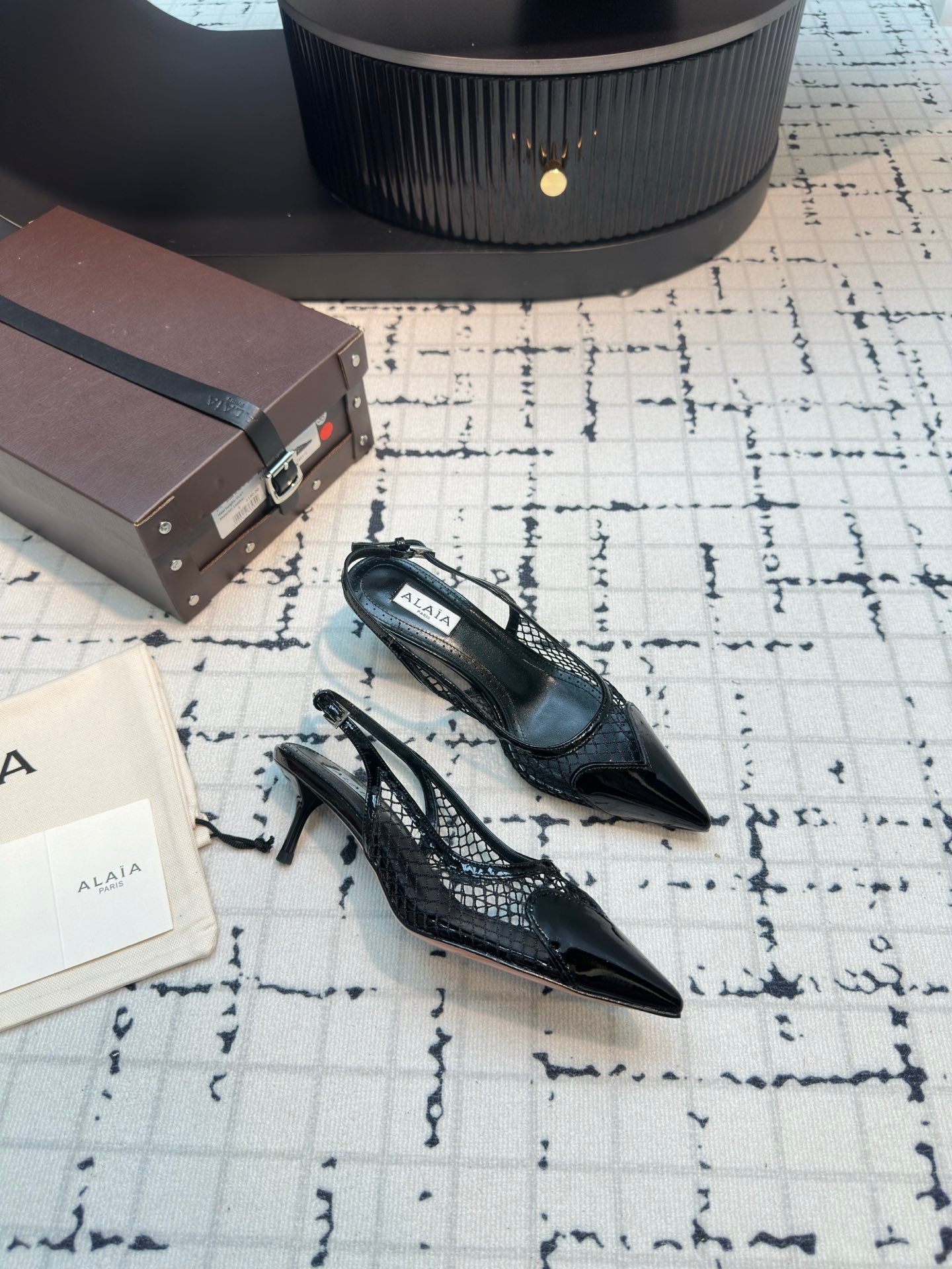 ALAIA SLINGBACKS 5 CM IN BLACK CALFSKIN WITH MESH - 34
