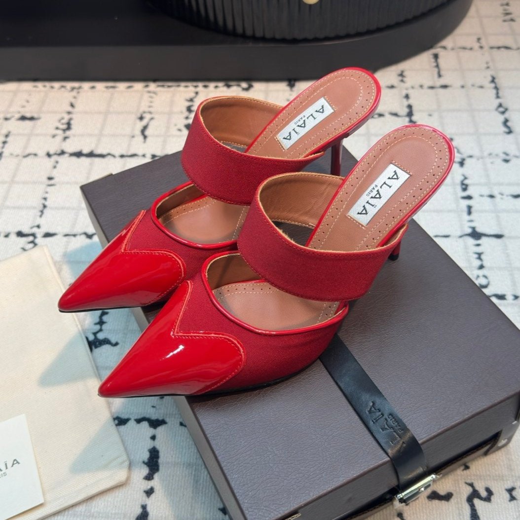 ALAIA HIGH HEEL 9 CM IN CHERRY RED CALFSKIN - 34