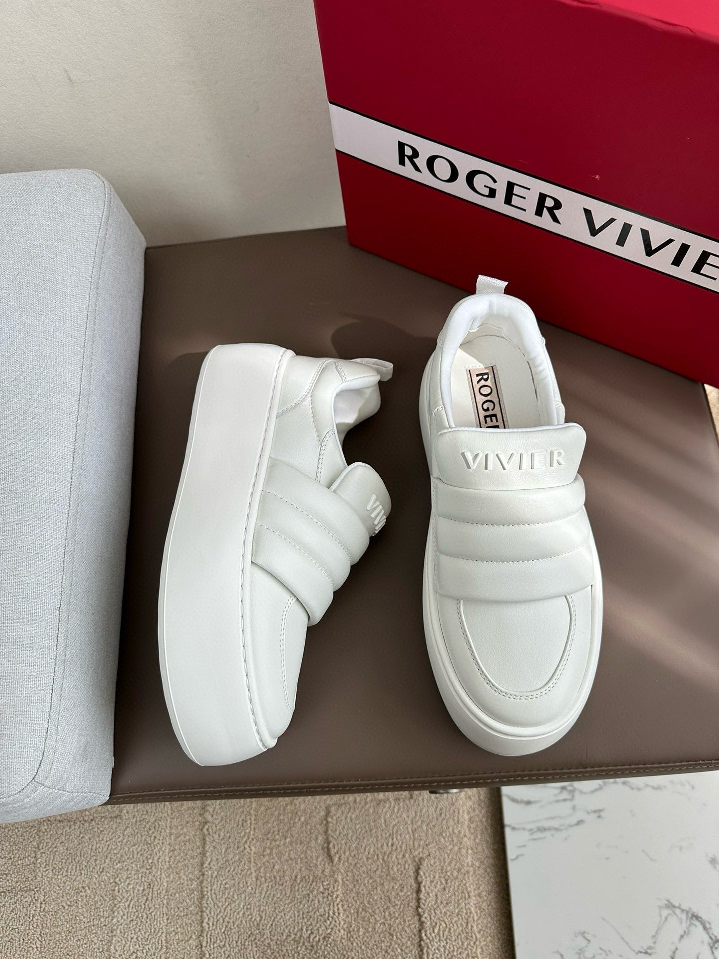 PUFFY LEATHER LOW TOP SNEAKERS IN WHITE LAMBSKIN - 35