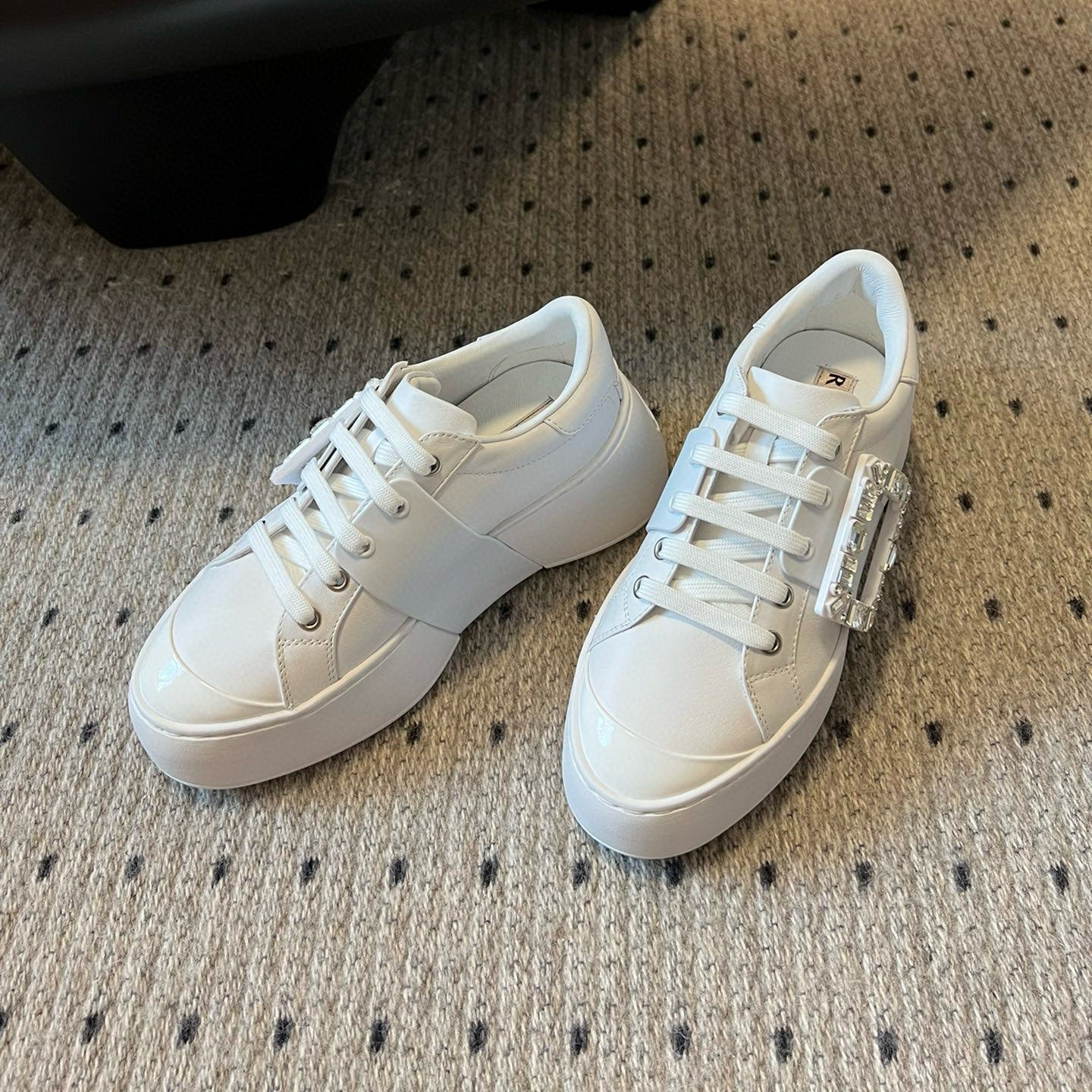 VIV' SKATE SNEAKERS IN WHITE SMOOTH CALFSKIN CRYSTAL BUCKLE - 35