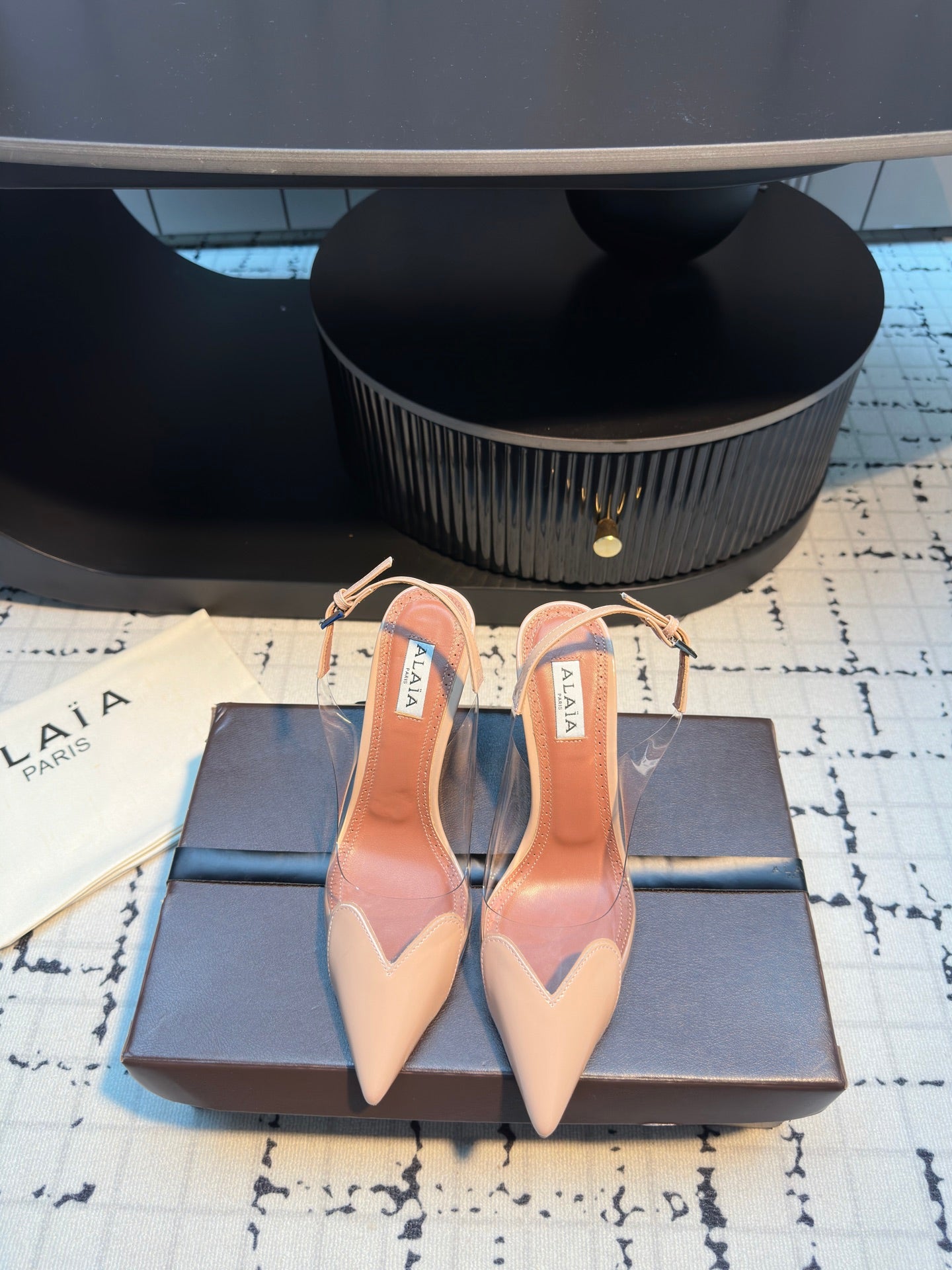 ALAIA HIGH SLINGBACK 25S 90 MM IN BEIGE CALFSKIN - 34