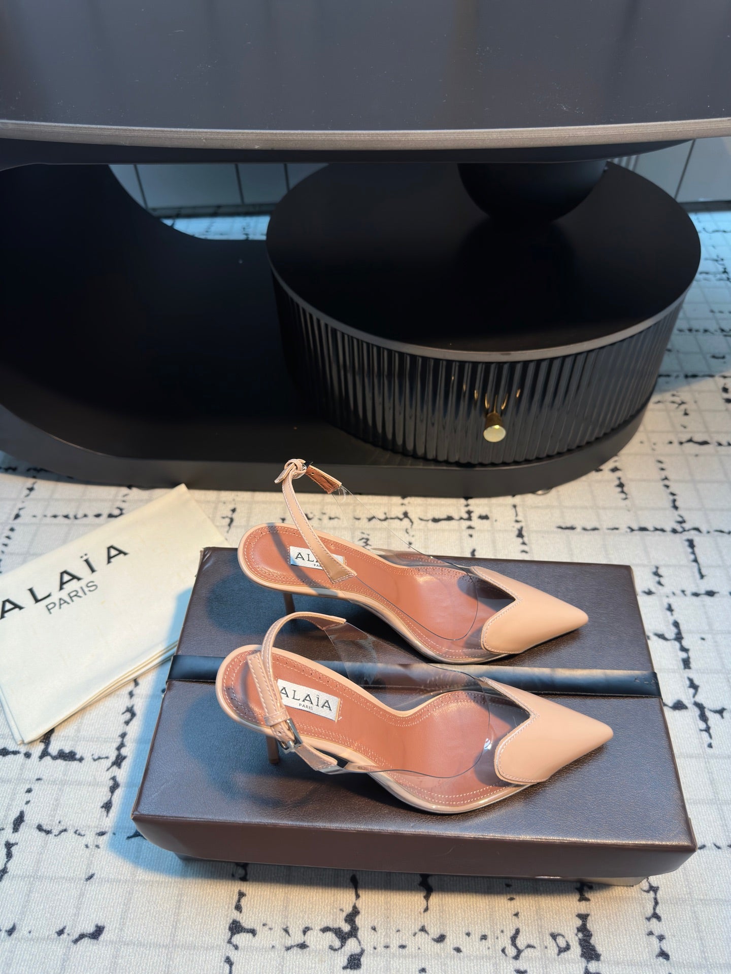 ALAIA HIGH SLINGBACK 25S 90 MM IN BEIGE CALFSKIN - 34