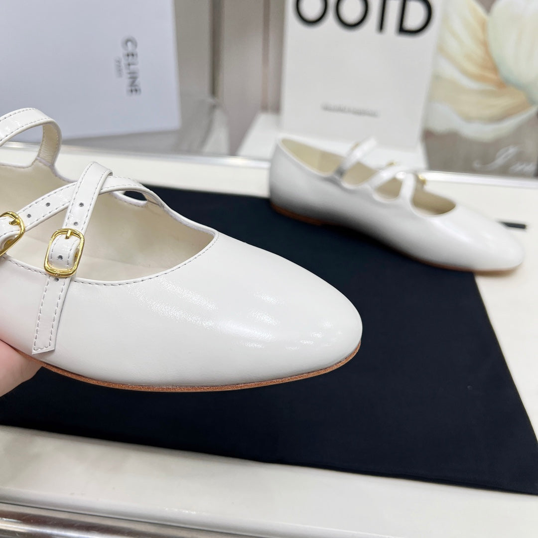 BALLET FLAT WITH CROSSOVER STRAP IN WHITE LAMBSKIN - 35