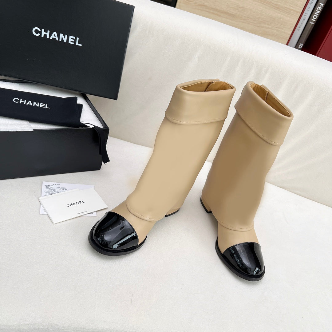 CC SHORT BOOTS 55 MM IN BEIGE CREAM LAMBSKIN WITH GOLD HARDWARE - 35