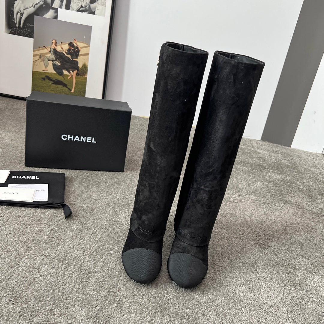 CHANEL 25S HIGH BOOTS 55MM IN BLACK SUEDE AND CANVAS GOLD HARDWRE - 35