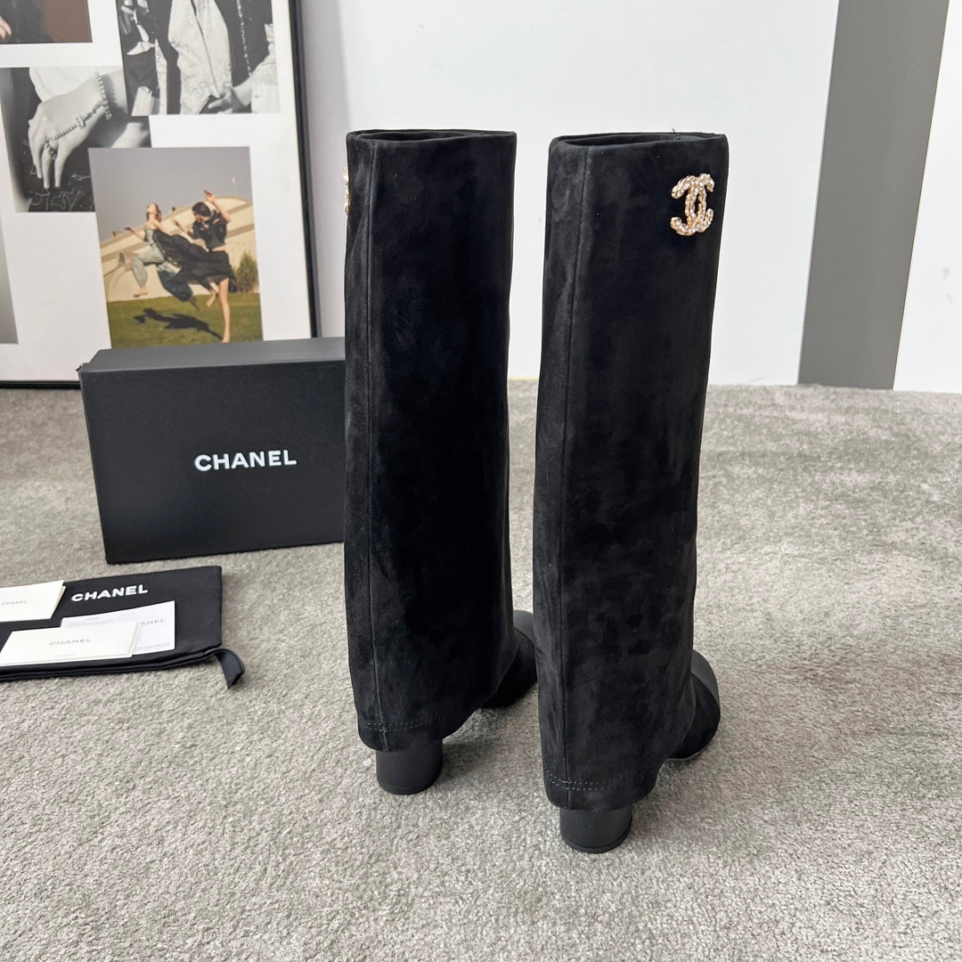 CHANEL 25S HIGH BOOTS 55MM IN BLACK SUEDE AND CANVAS GOLD HARDWRE - 35