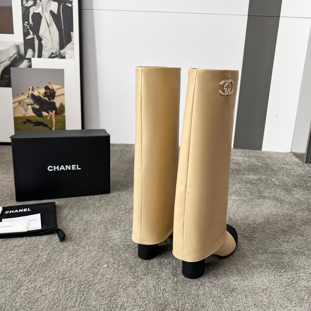 CHANEL 25S HIGH BOOTS 55MM IN CARAMEL BEIGE CALFSKIN AND BLACK CANVAS GOLD HARDWRE - 35