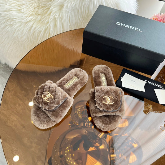 CHANEL 25S FUR SLIPPERS IN DARK BROWN LOGO GOLD HARDWRE - 35