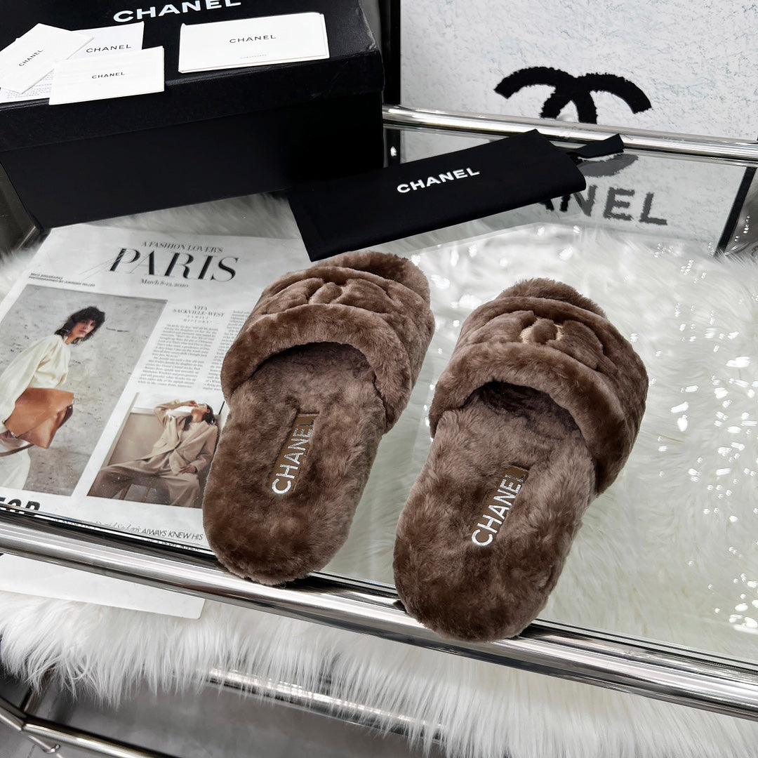 CHANEL 25S FUR SLIPPERS IN DARK BROWN - 35