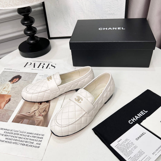CHANEL 25S LOAFER DANCE SHOES IN WHITE CALFSKIN GOLD HARDWRE - 35