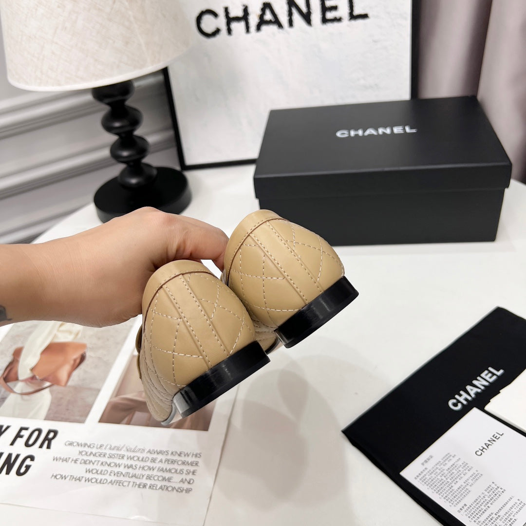 CHANEL 25S LOAFER DANCE SHOES IN BEIGE CALFSKIN GOLD HARDWRE - 35