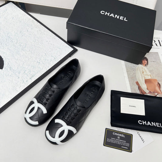 CHANEL 25S DANCE SHOES WITH PRINTED LOGO IN BLACK CALFSKIN - 35