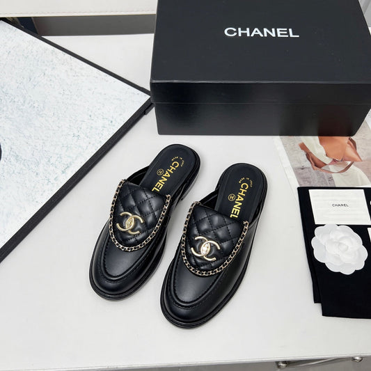 CHANEL 25S MULES WITH CHAIN DETAIL IN BLACK CALFSKIN GOLD HARDWRE - 35