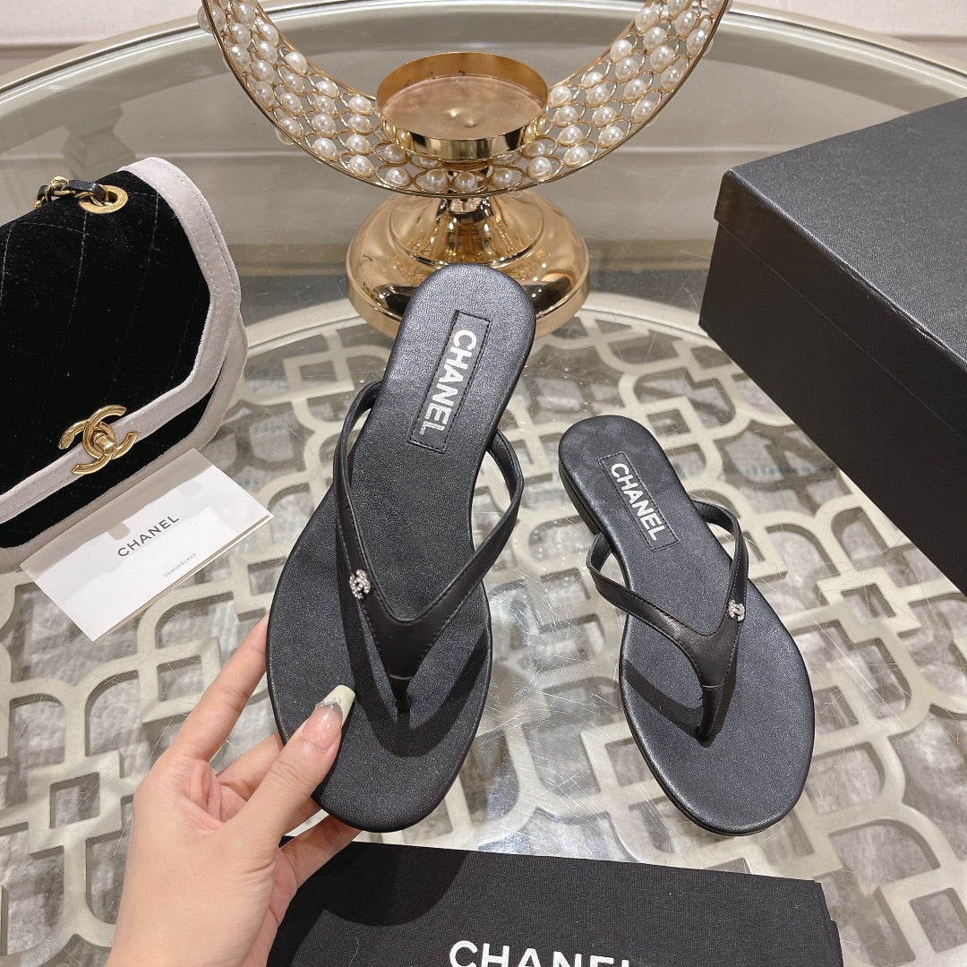 Double CC Flip Flop Thongs Black Sheepskin - 35