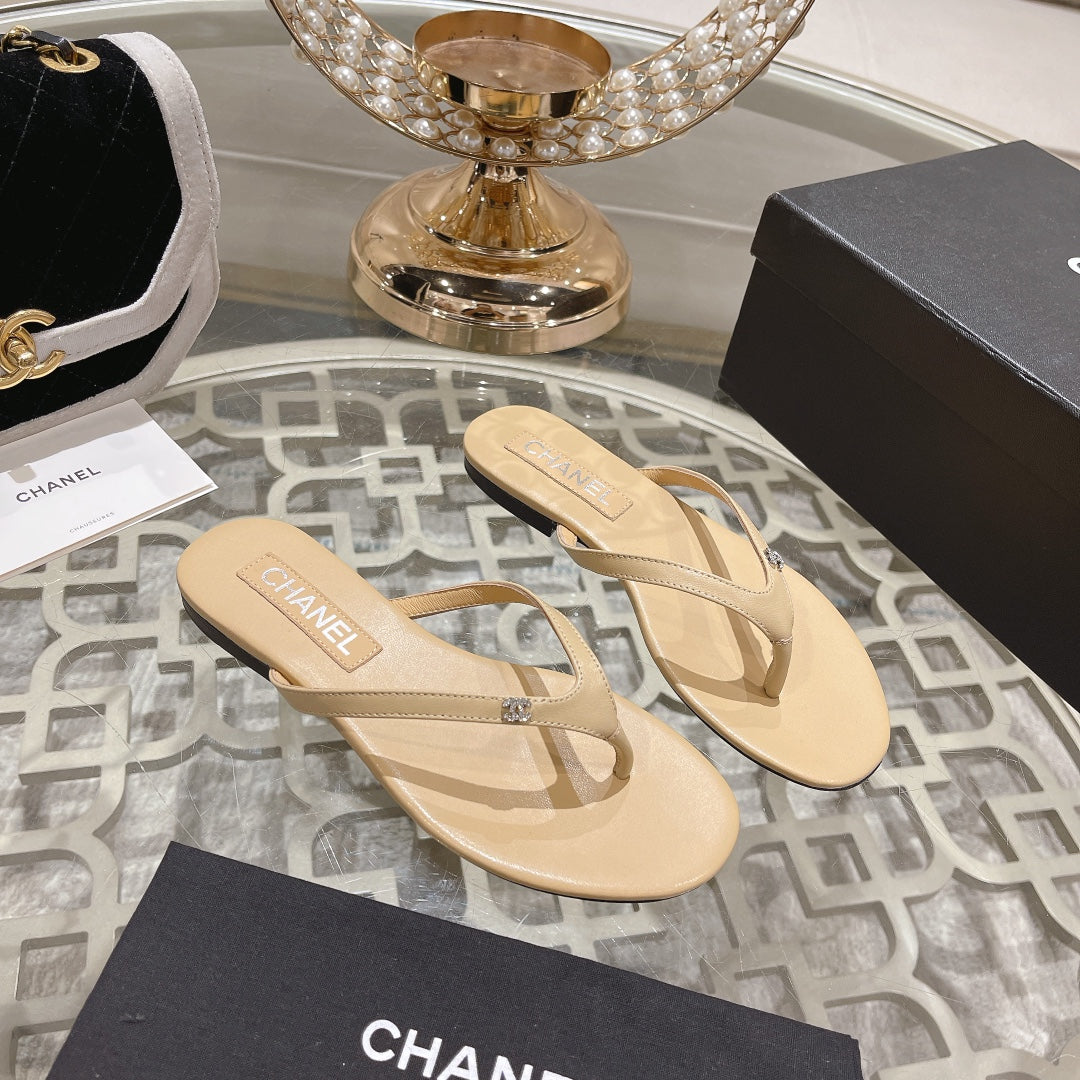 Double CC Flip  Flop Thongs Beige Cream Sheepskin - 35