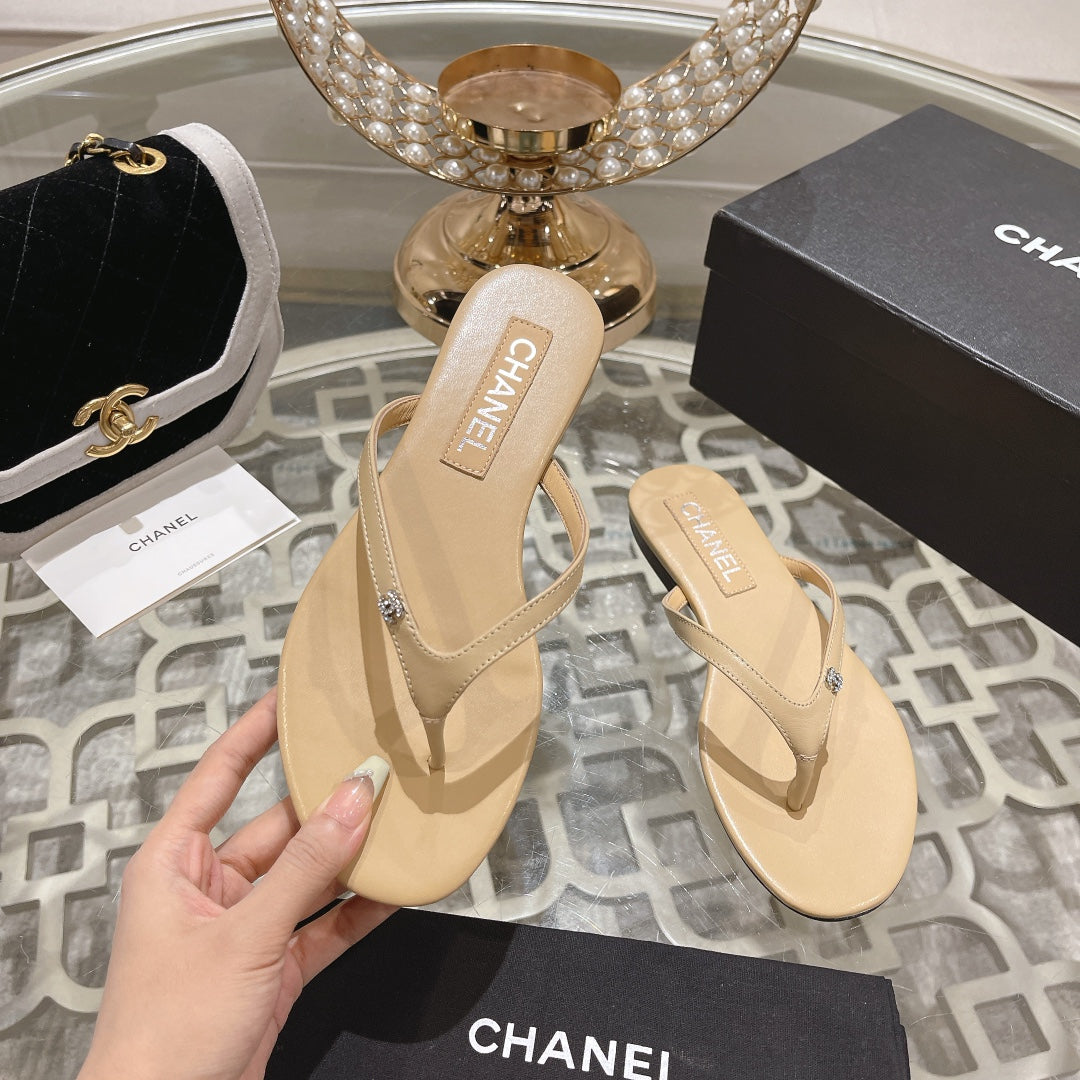 Double CC Flip  Flop Thongs Beige Cream Sheepskin - 35