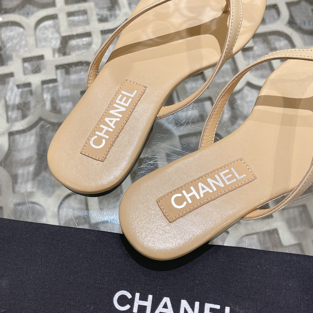 Double CC Flip  Flop Thongs Beige Cream Sheepskin - 35