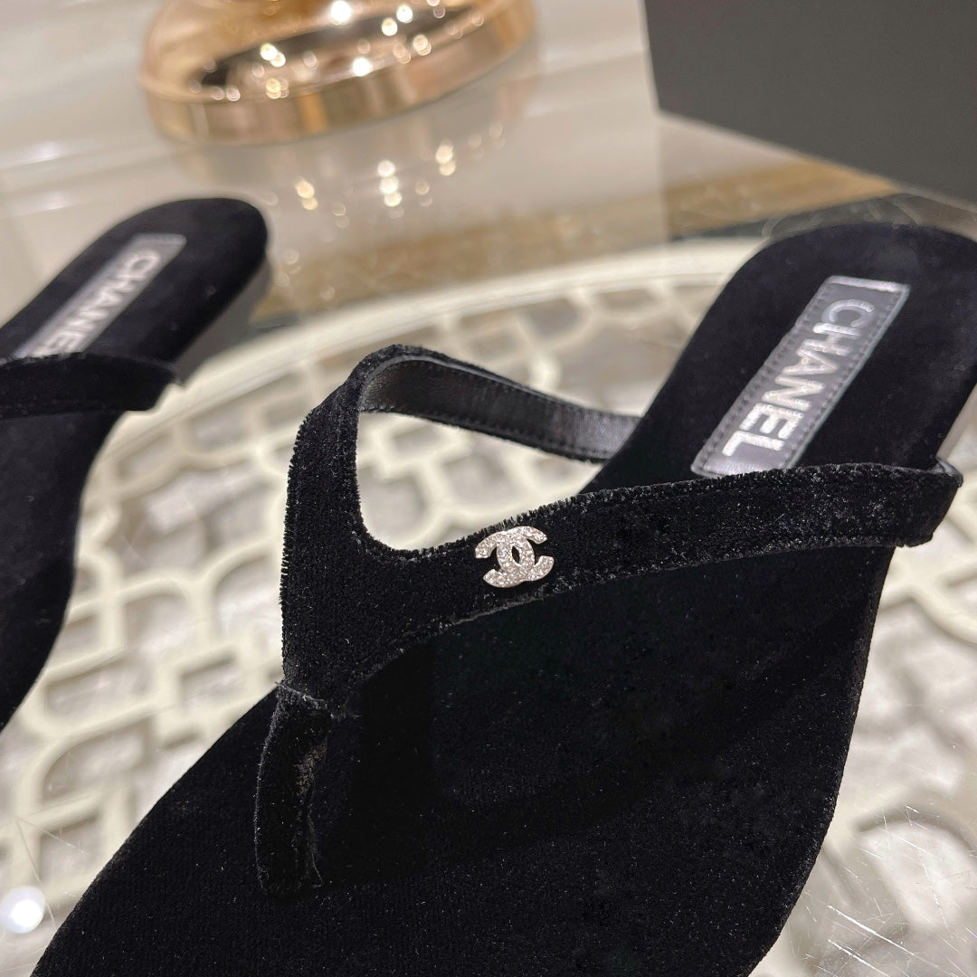 Double CC Velvet Flip Flop Thongs Black - 35