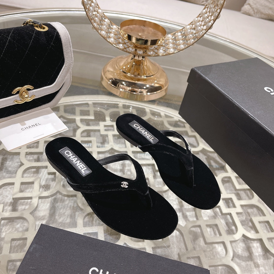 Double CC Velvet Flip Flop Thongs Black - 35