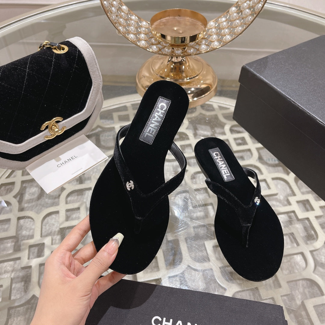 Double CC Velvet Flip Flop Thongs Black - 35
