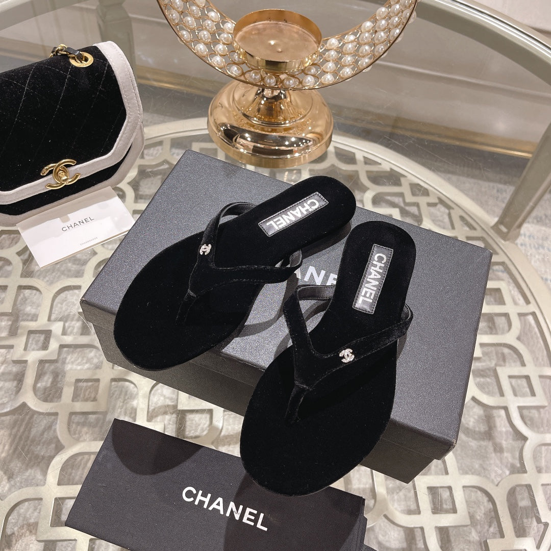 Double CC Velvet Flip Flop Thongs Black - 35