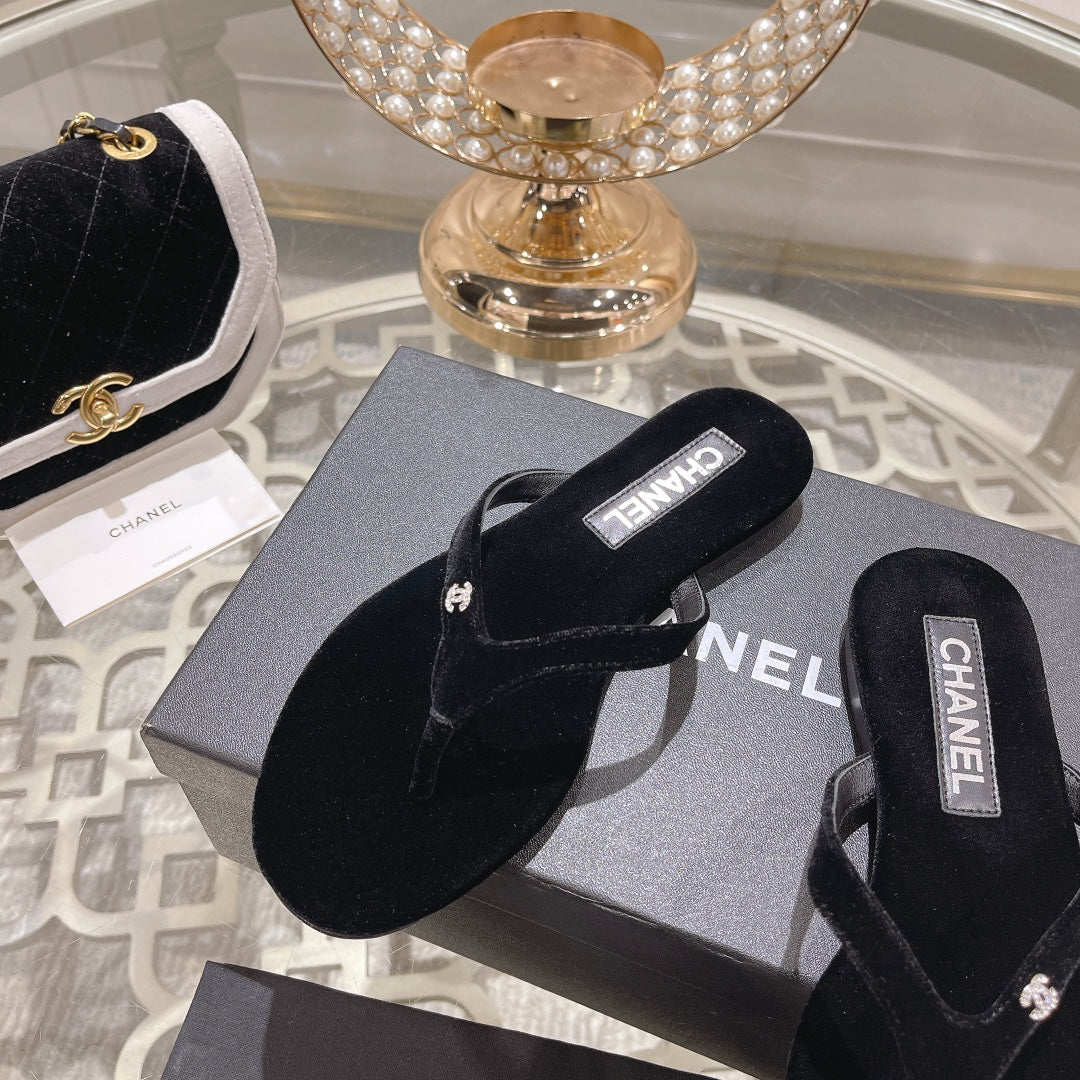 Double CC Velvet Flip Flop Thongs Black - 35