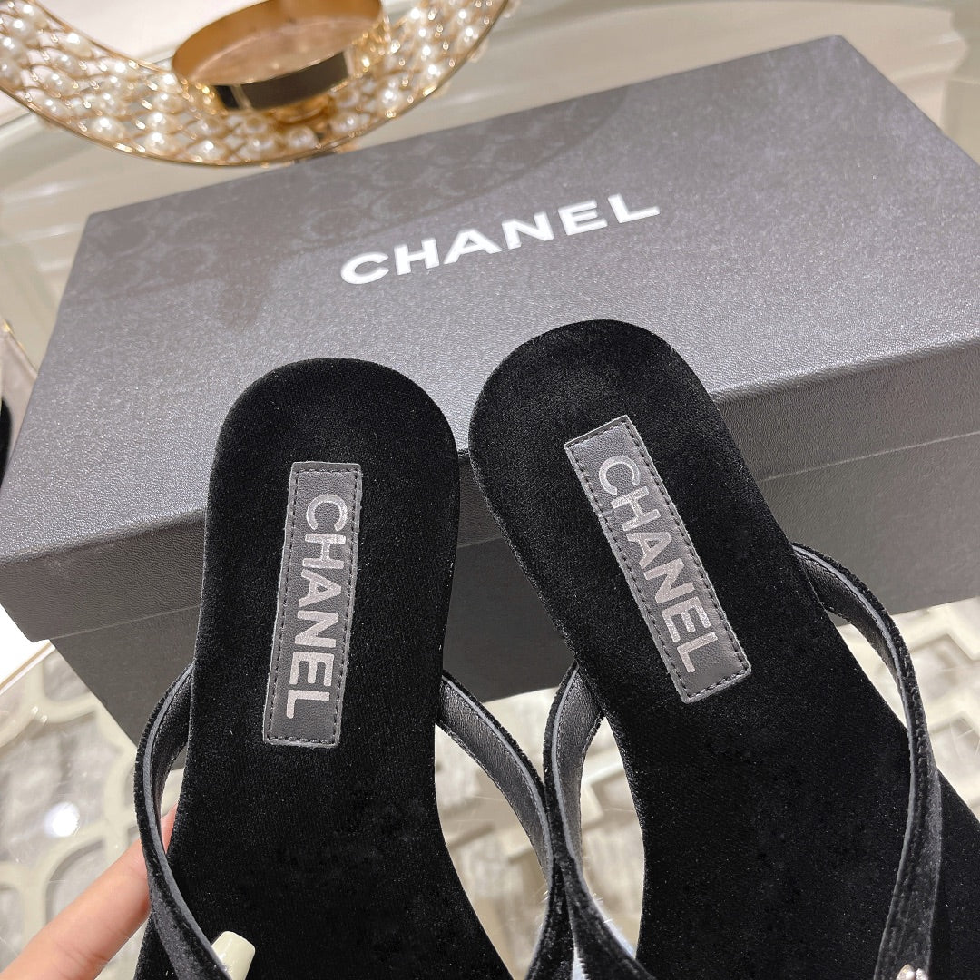 Double CC Velvet Flip Flop Thongs Black - 35