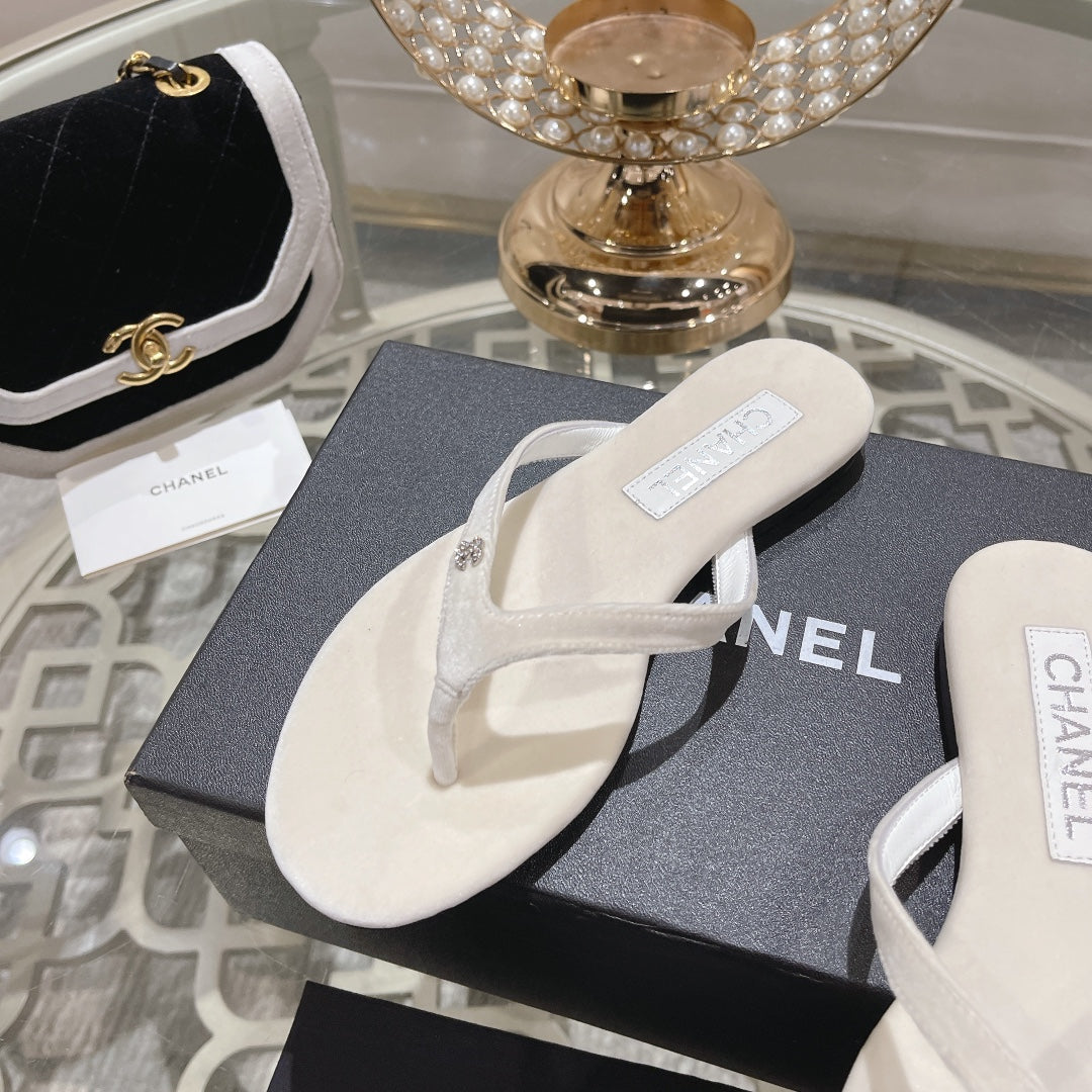 Double CC Flip Flop Thongs White Sheepskin - 35