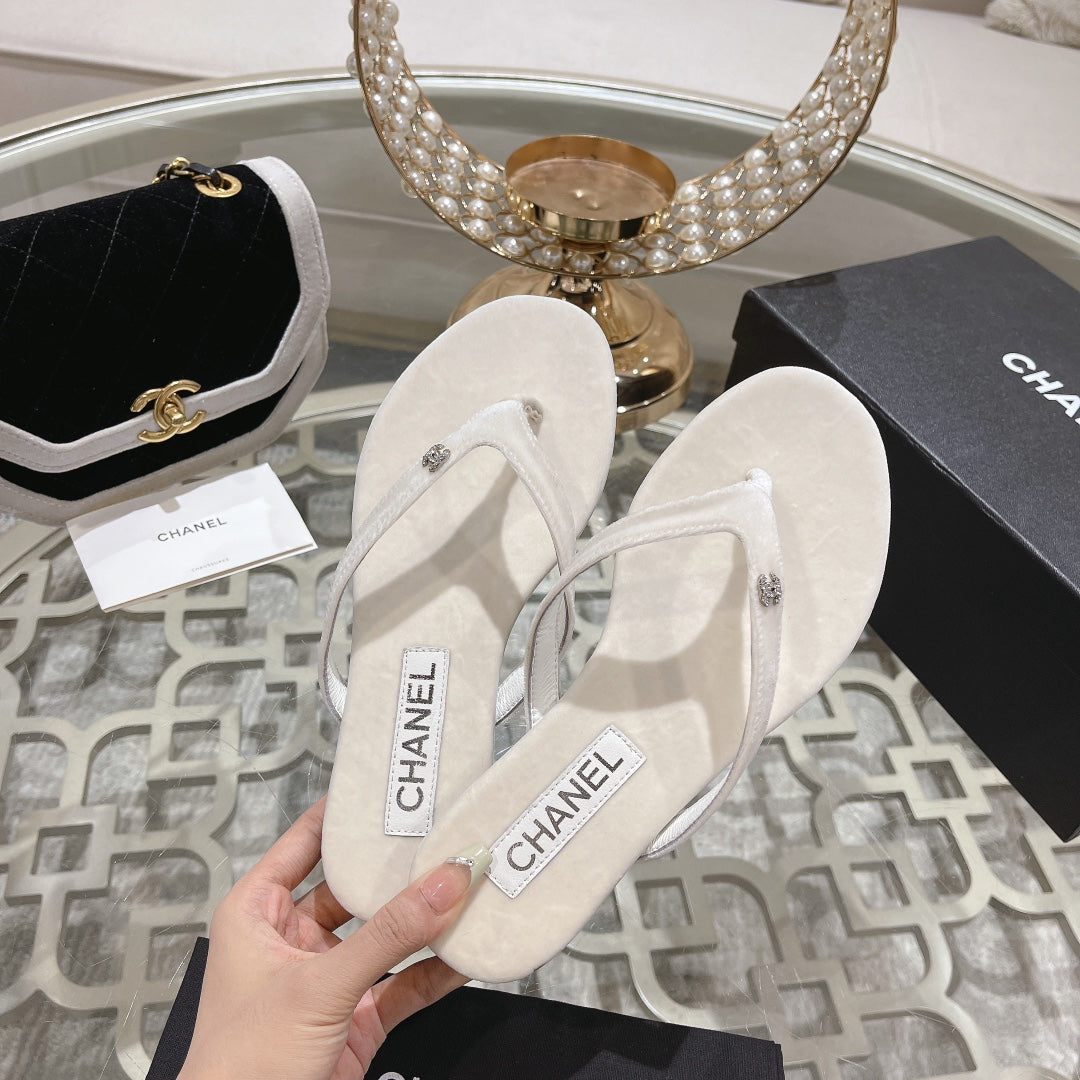 Double CC Flip Flop Thongs White Sheepskin - 35