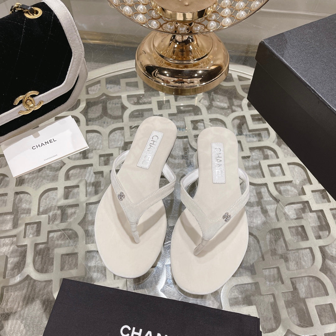 Double CC Flip Flop Thongs White Sheepskin - 35