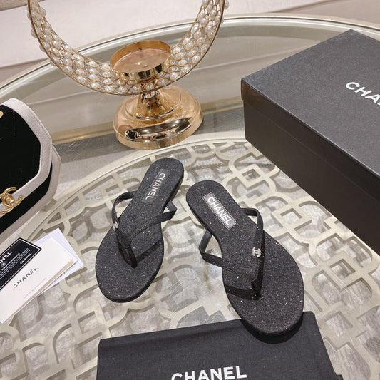 Double CC Rhinestone Flip  Flop Thongs Black Sheepskin - 35