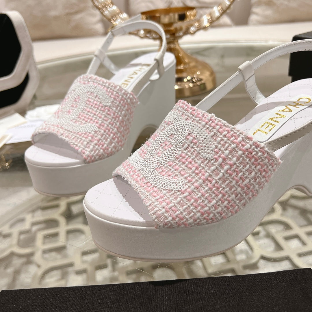 WEDGE SANDALS IN LIGHT PINK FABRIC WITH WHITE LOGO - 34