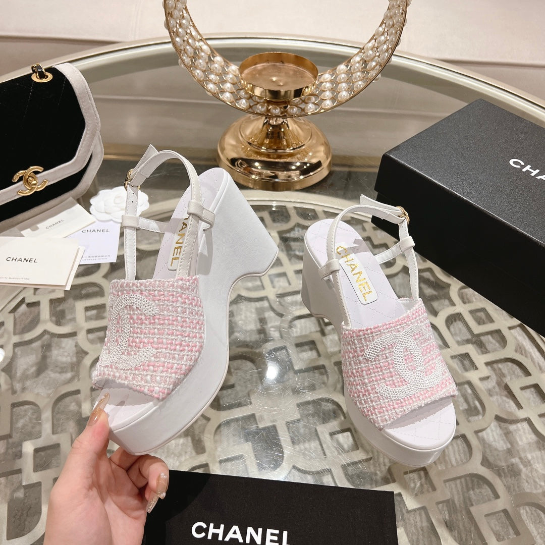 WEDGE SANDALS IN LIGHT PINK FABRIC WITH WHITE LOGO - 34