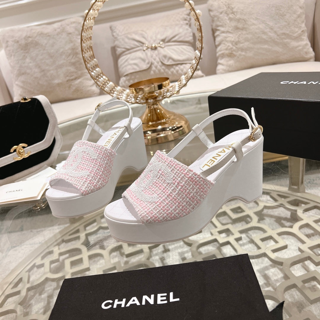 WEDGE SANDALS IN LIGHT PINK FABRIC WITH WHITE LOGO - 34