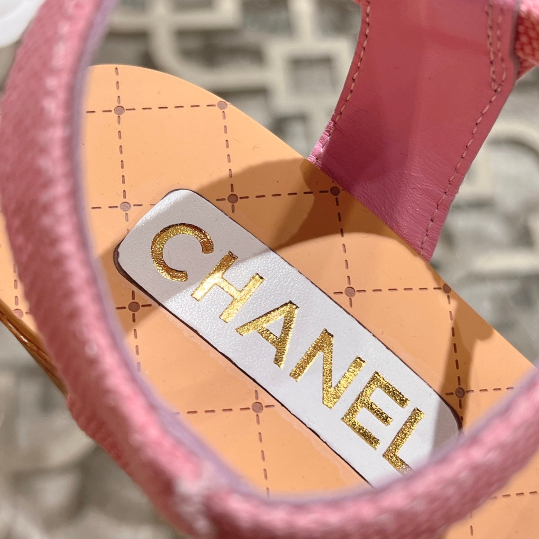 WEDGE SANDALS IN LIGHT PINK LAMBSKIN WITH LOGO - 34