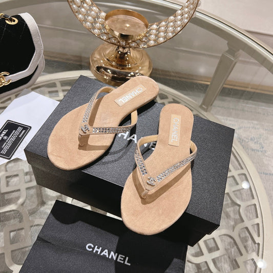 RHINESTONES THONG SANDAL IN SEPIA TAN SUEDE - 35