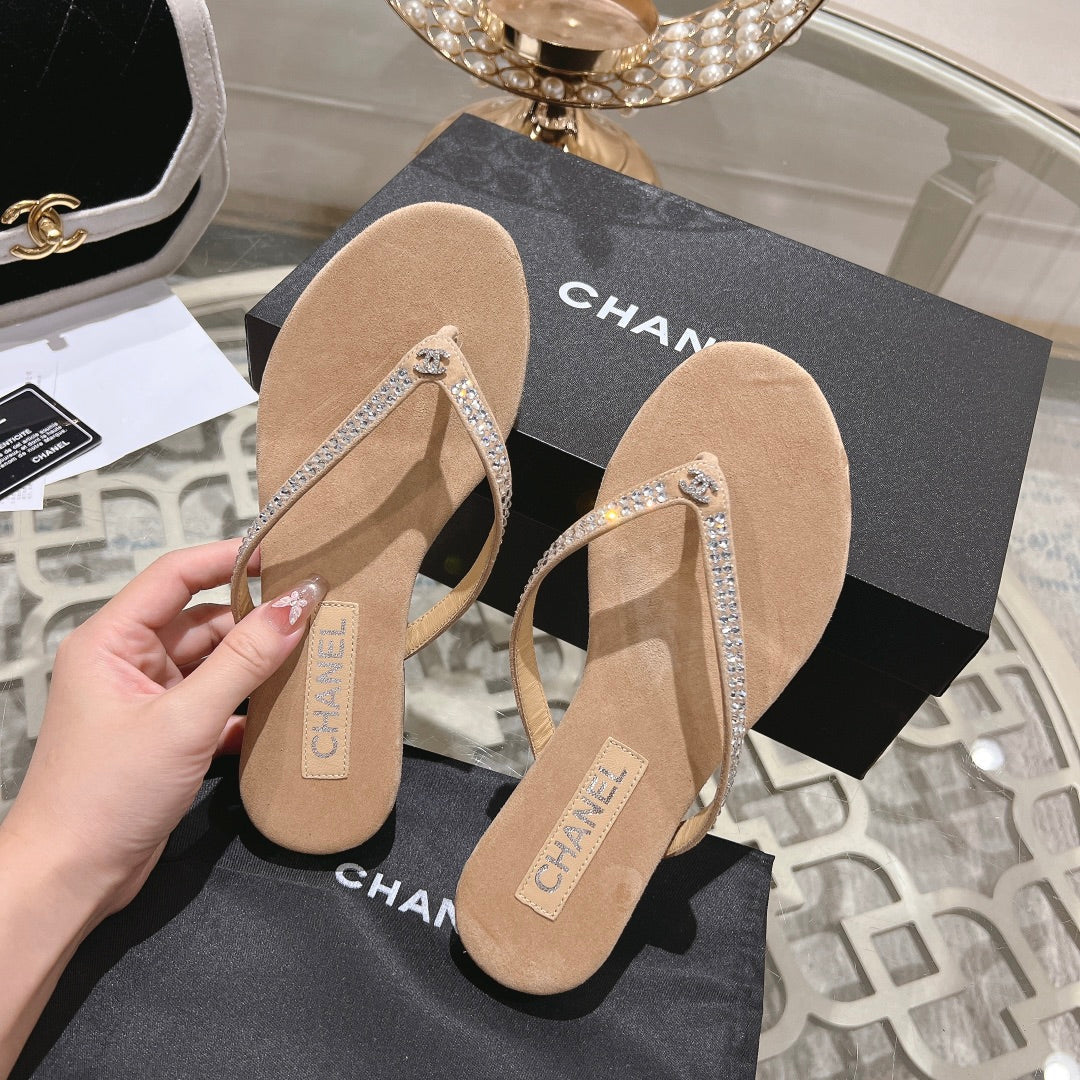 RHINESTONES THONG SANDAL IN SEPIA TAN SUEDE - 35