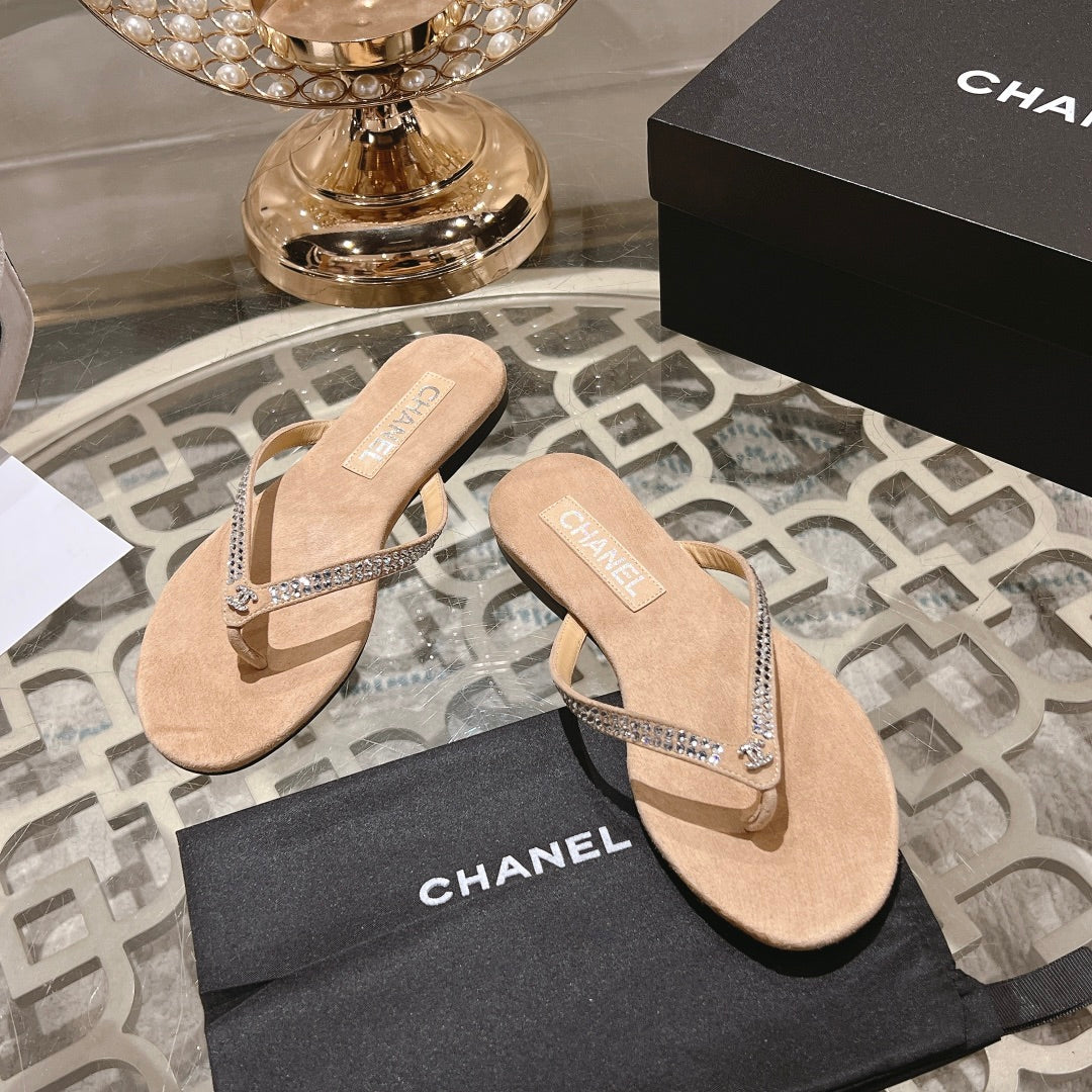 RHINESTONES THONG SANDAL IN SEPIA TAN SUEDE - 35