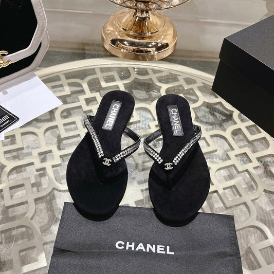 RHINESTONES THONG SANDAL IN BLACK SUEDE - 35