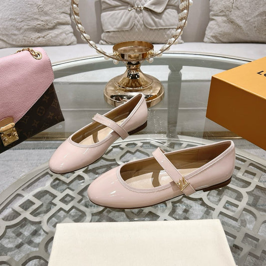 MARY JANE SHOES IN LIGHT PINK PATENT CALFSKIN - 35