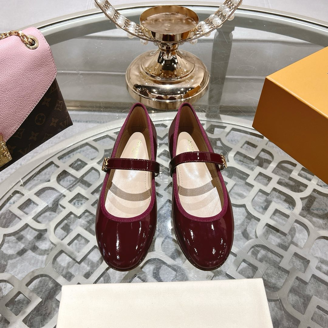 MARY JANE SHOES IN WINE RED PATENT CALFSKIN - 35