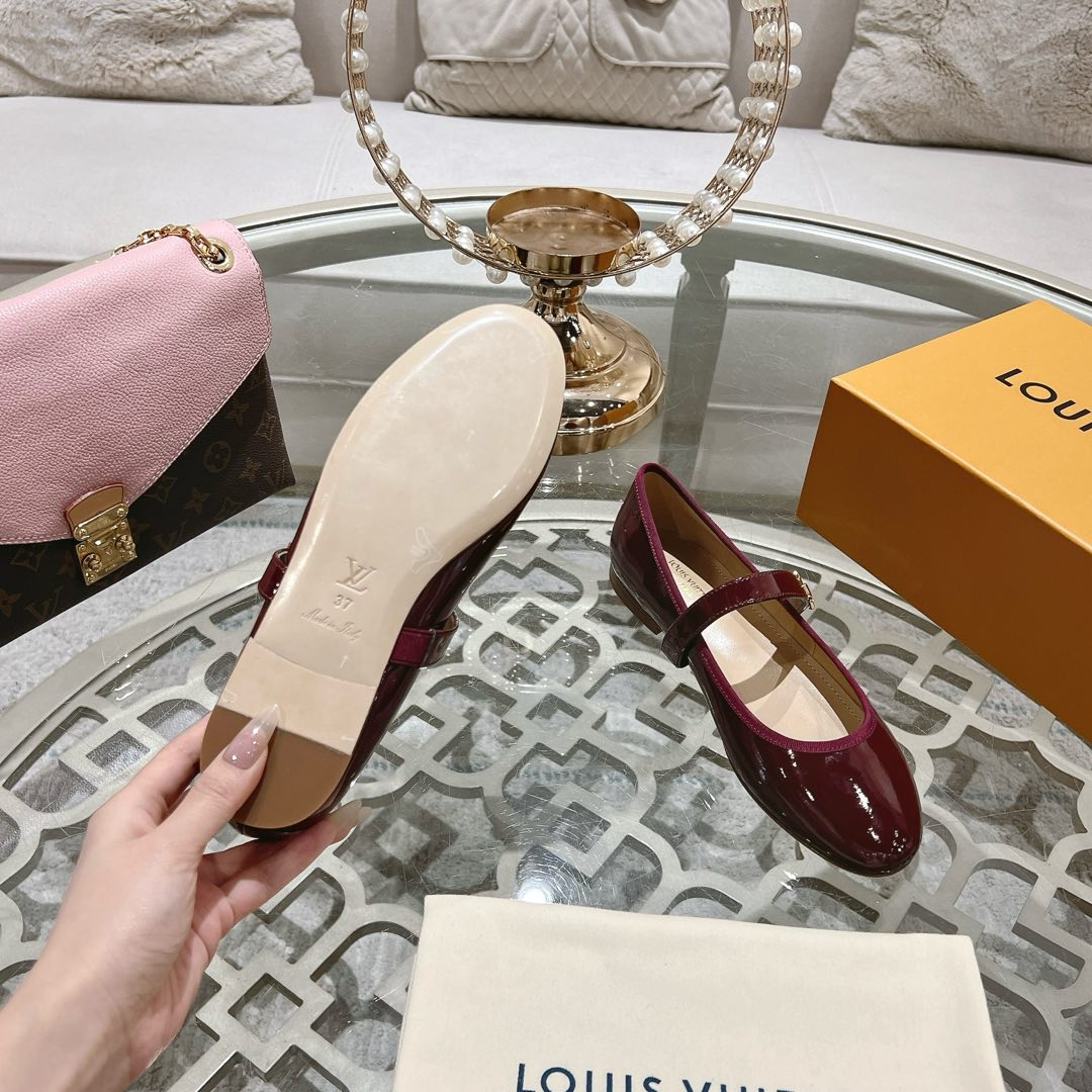 MARY JANE SHOES IN WINE RED PATENT CALFSKIN - 35