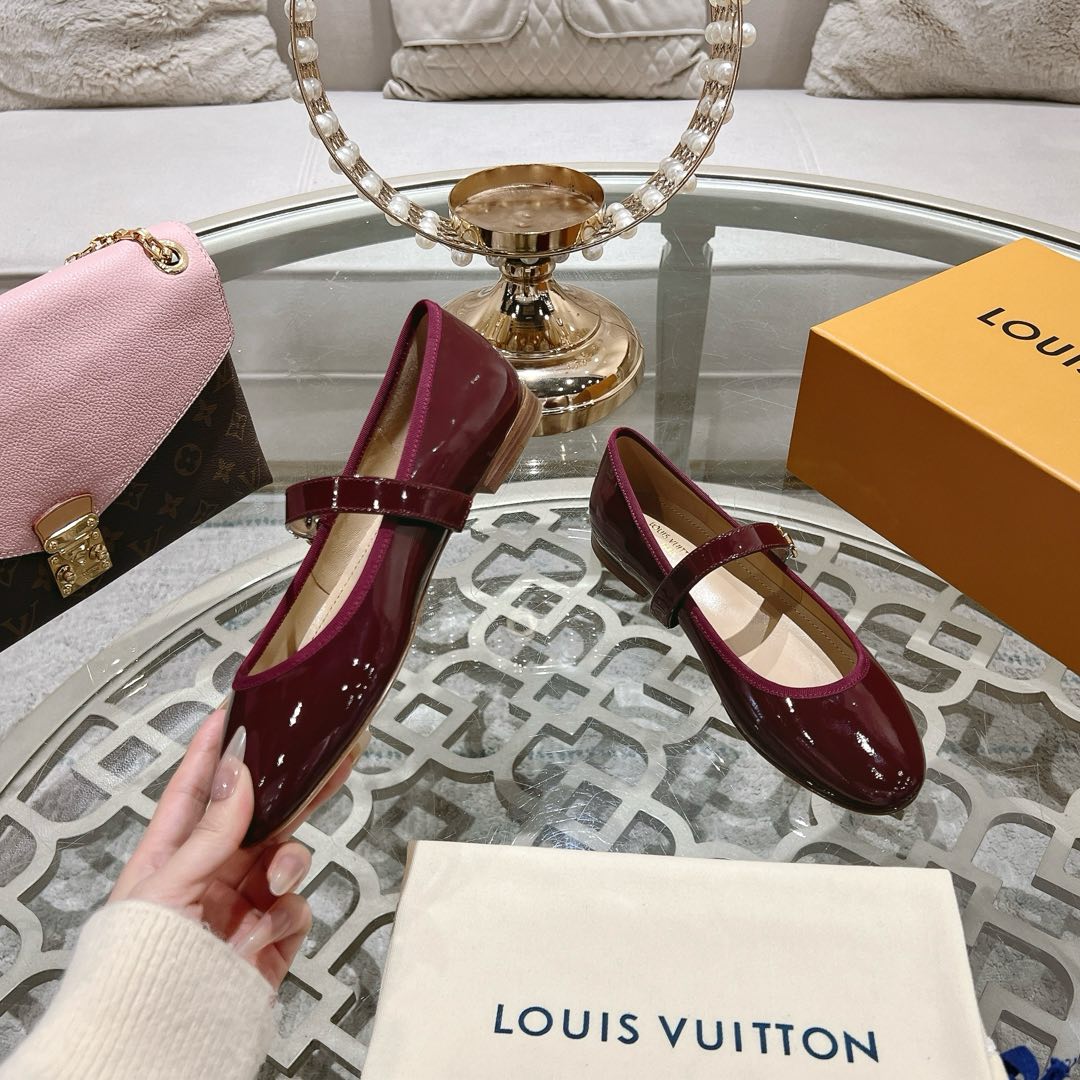 MARY JANE SHOES IN WINE RED PATENT CALFSKIN - 35