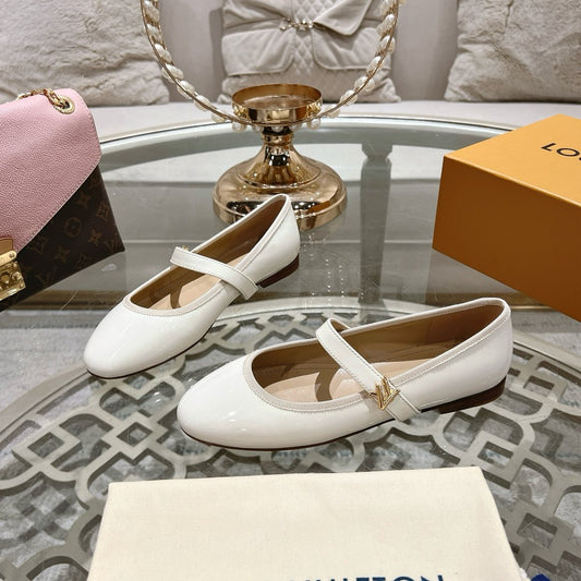 MARY JANE SHOES IN WHITE PATENT CALFSKIN - 35