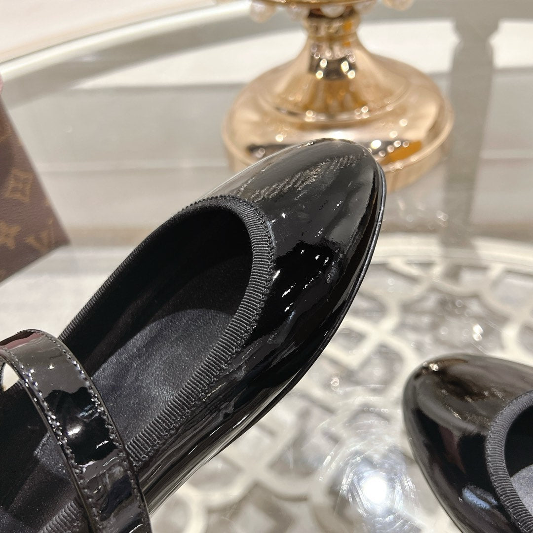 MARY JANE SHOES IN BLACK PATENT CALFSKIN - 35