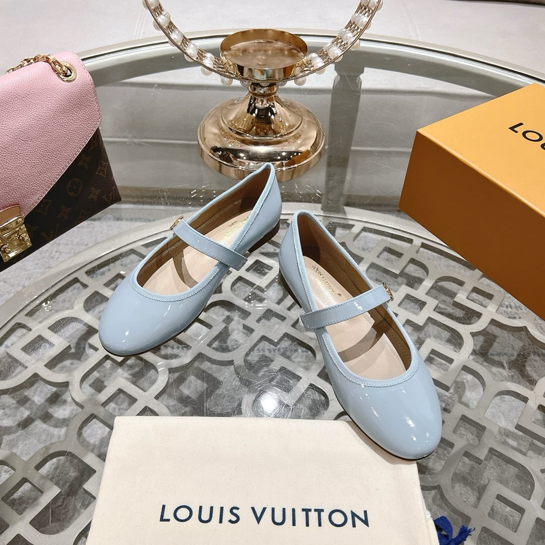 MARY JANE SHOES IN BLUE PASTEL PATENT CALFSKIN - 35