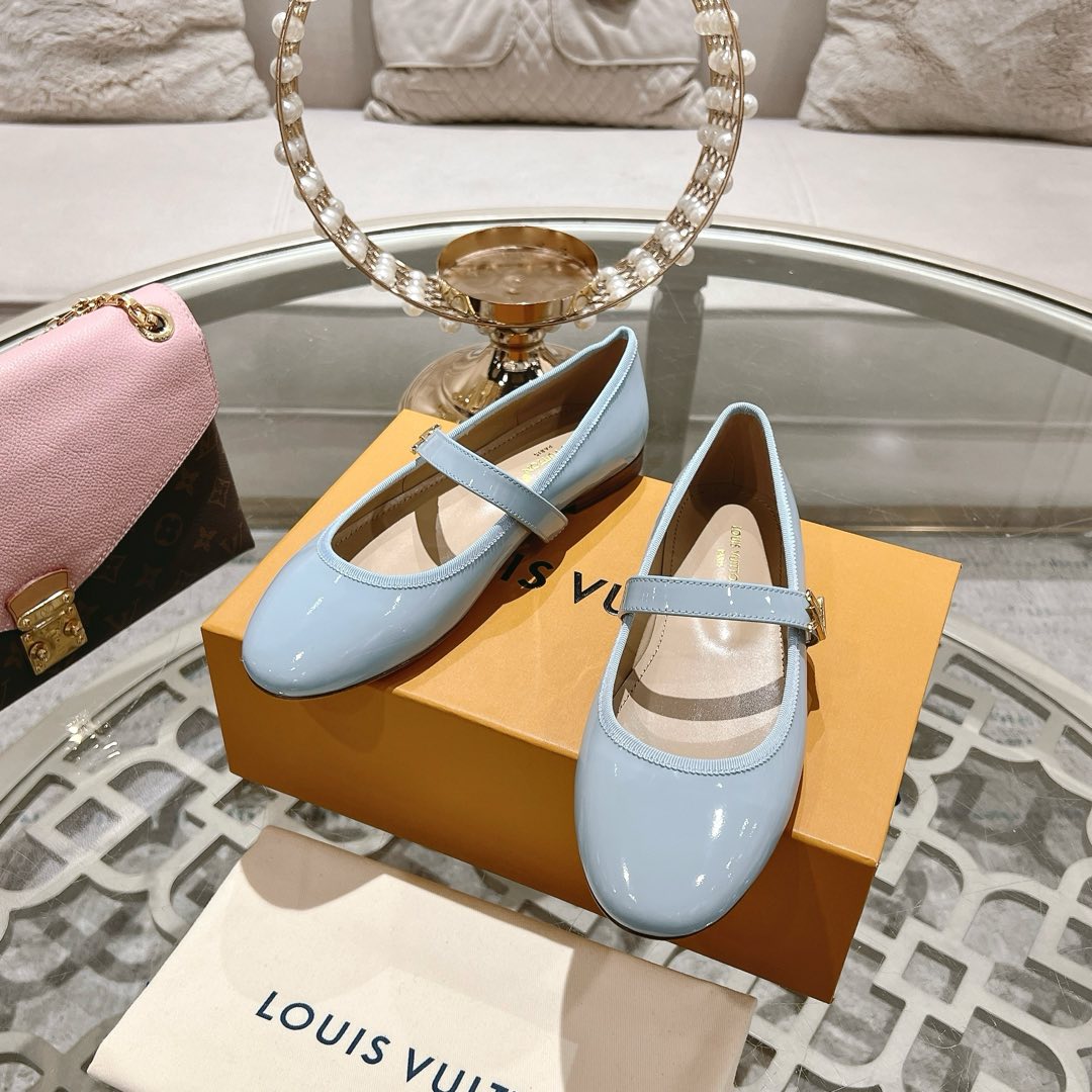 MARY JANE SHOES IN BLUE PASTEL PATENT CALFSKIN - 35